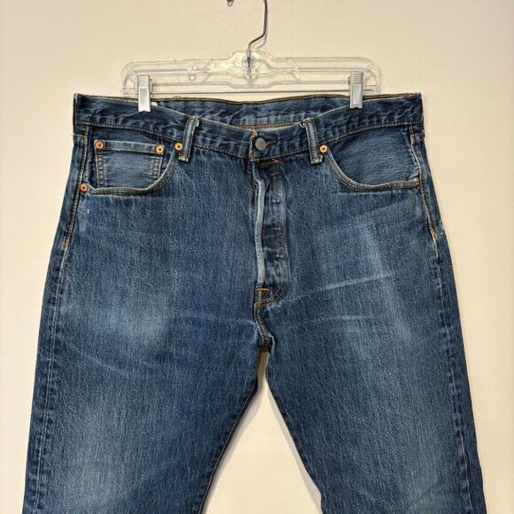 Levi's 501 Mens Straight Leg Button Fly 38x32 Rare Red R Only Tab‎ Classic Blue - Picture 3 of 8